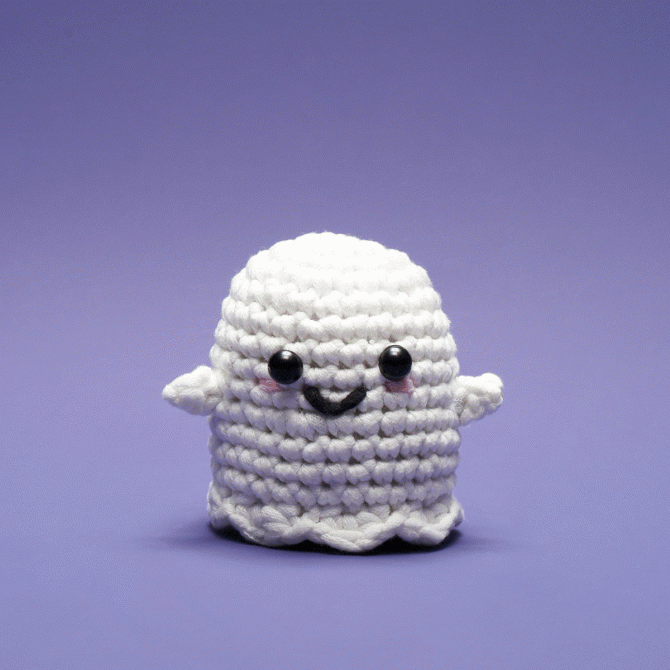 Snooky the Ghost Crochet Kit - Image 2