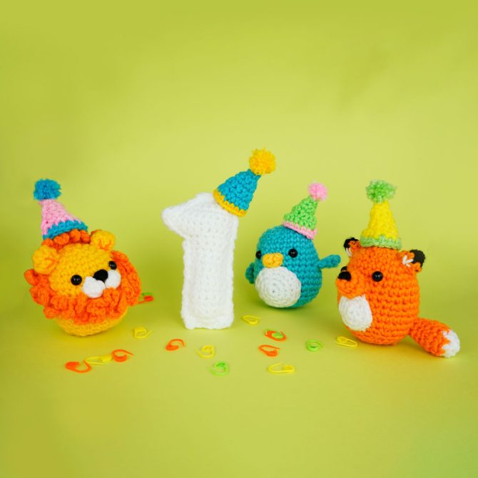 Tiny Party Hat Accessory Kit - Image 2