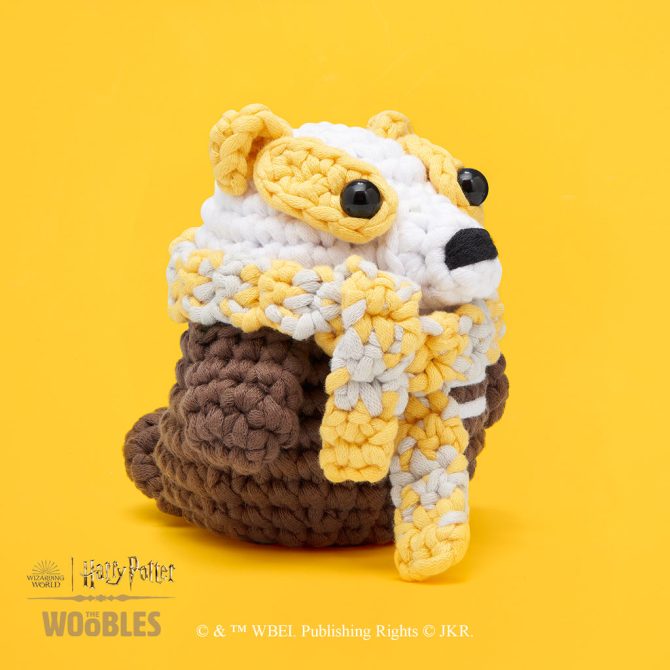 Tiny Hufflepuff™ Scarf Accessory Kit - Image 2