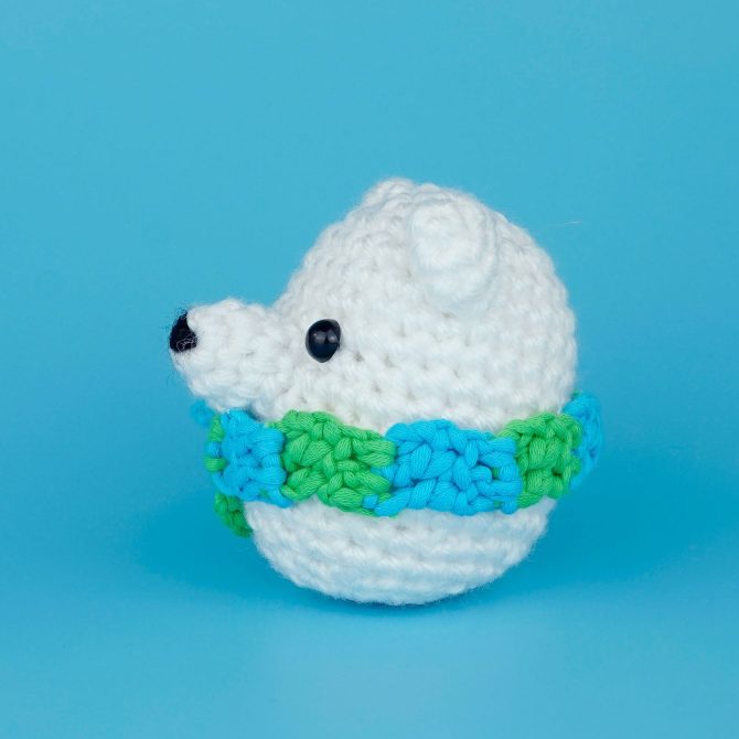 Earth Day Limited Edition Lola Loca the Polar Bear Crochet Kit - Image 4